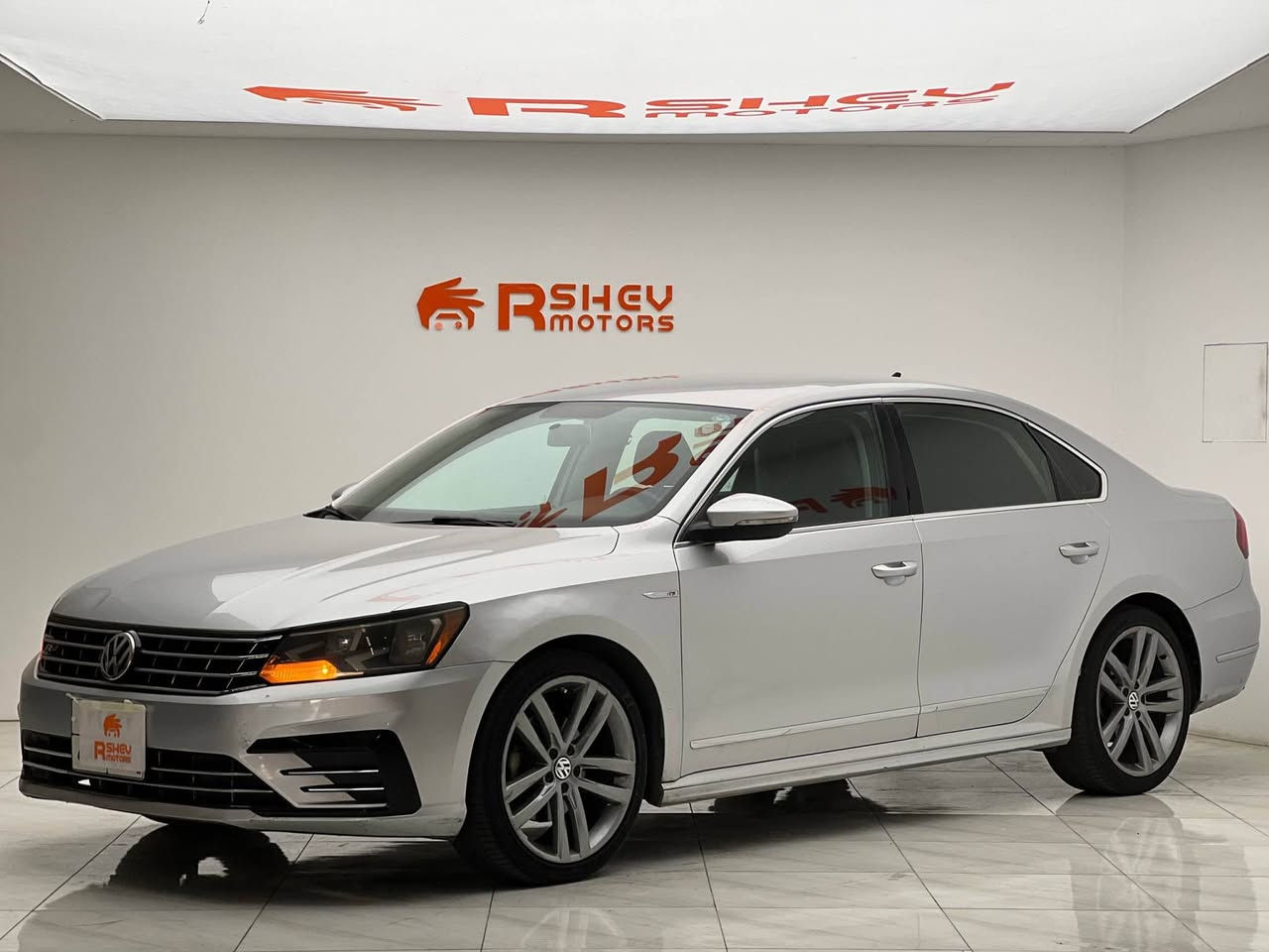 Volkswagen Passat 2017
فولكسفاغن باسات ٢٠١٧
مواصفات R-Line

ماشية 149,000ميل
مكينة ٤سلندر+توربو حجم ١.٨لتر بحالة جداً ممتازة

السيارة كلين تايتل بدون حادث فقط مكانين بارد 
مكفولة من كير و محرك و حجر كزوز

و ب سعر(127$) ورقة و بيها مجال للطيبين

مكان السيارة

دهوك -معرض ارشف R-Shev
رقم51 من معارض التيرمينال 

***********
*********** دهوك, العراق
