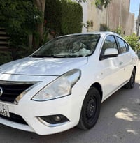عندي سني هندي لبيع موديل 21مكفوله كفاله عامه من الضربه و الصبغ و البار...
