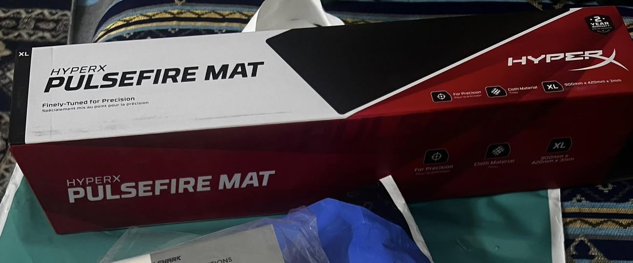 البيع 
مكاني بغداد ***********
بورد 150 
كيس 80
كيبورد 50
ماوس باد 30
توصيل موجود 
ملاحظة البورد بي نقص اللزكه مال thermal pad بالكفر مال m.2 فقط
