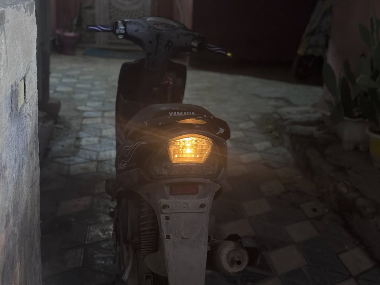 دراجه ماكس عدله للبيع الدراجه سارله شهر من نازله حاويه ماشيه ١٥ بعدهي جديدة الدراجه ومكفوله الدراجه الشراي يتصل ع رقم *********** والسعرر خاص مكاني ناصريه مركز
