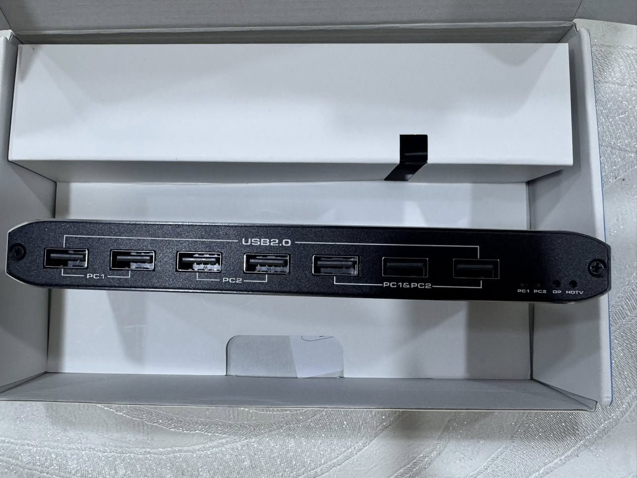 مفتاح KVM ثنائي في واحد بدقة 8K بمنفذ USB-C، يتيح لجهازَي كمبيوتر مشاركة شاشتين مع 7 أجهزة USB 2.0، يدعم الشحن السريع PD، وMST، ومنفذ صوت 3.5 ملم، ومنفذ شبكة RJ45، متوافق مع Thunderbolt 3/4، يدعم دقة 4K بمعدل 120 هرتز، و1080P بمعدل 240 هرتز.

اكتب سعر وبالعافية


**إذا كنت صاحب هذا الإعلان وتريد حذفه لأي سبب، رجاءا أرسل رسالة إلى الدعم الفني**