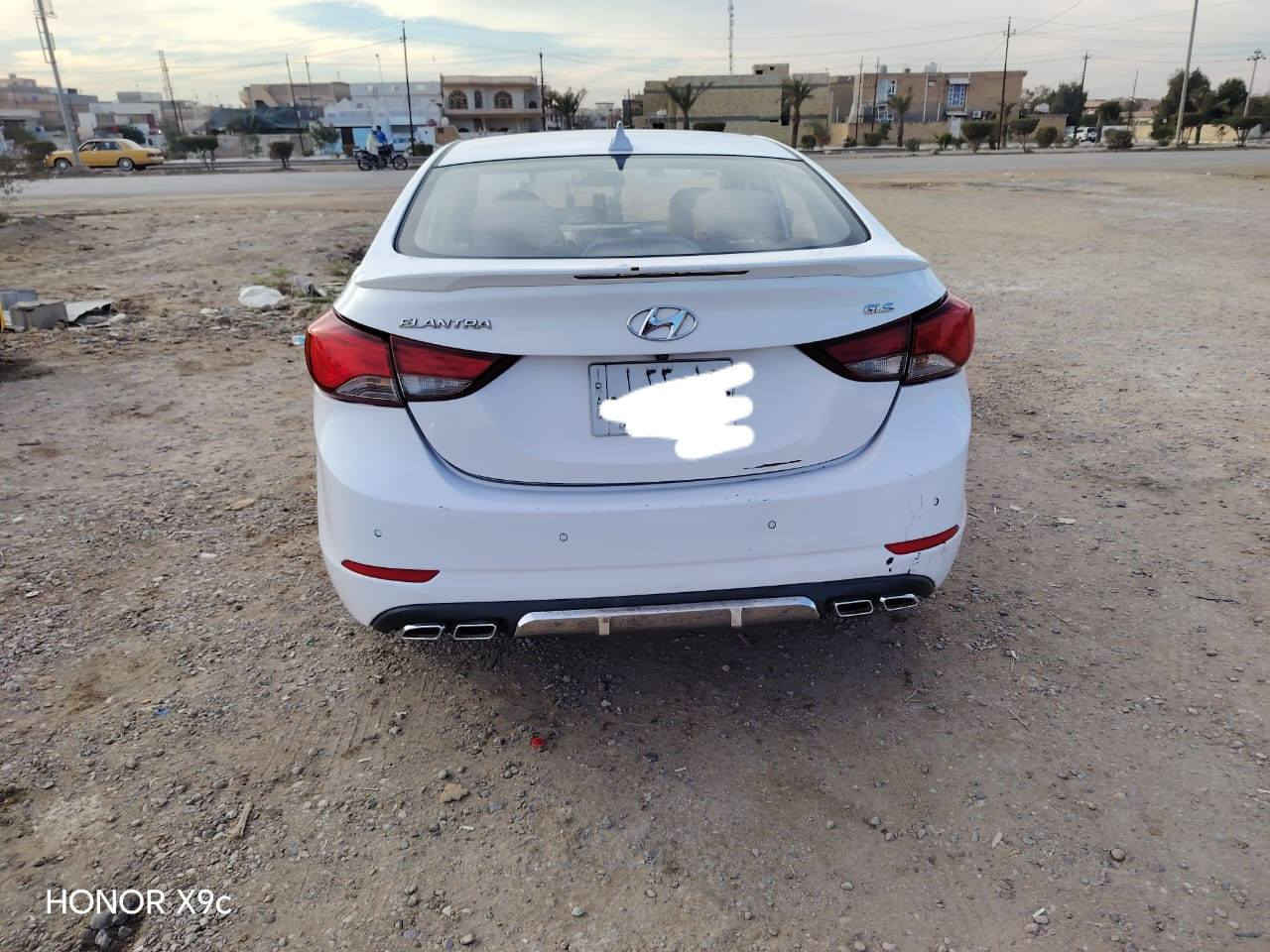 السلام عليكم النتره للبيع موديل 2014 خليجي محرك 1600 دوش بيه صبغ قطعتين بدون دواخل جاهزه م̷ـــِْن كلشي تخم تاير باتري تبريد تدفئه حداديه ڱڵـه جديد. رقم واسط بسمي تحويل ثاني يوم السعر 118 وبيه مجال للشراي (***********) ***********) مكان السياره الحي
