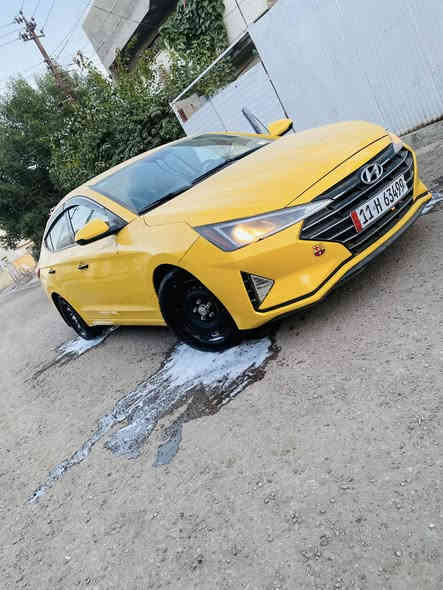 السلام عليكم النترا موديل 2020وارد امريكي حادثها مرفق بل منشور السياره ليبل واحد رقم بغداد بسمي تحويل ثاني ويوم 
مواصفات
محرك 2000 دوش لا تبخير و لا تنقيص 
كير atالمرغوب  
شاشه 
كامره 
تحكم ستيرن جيهتين 
مانع نزلاغ 
ثلاث انضمه قياده 
وبعد هواي مواصفات معروفه السياره جاهزه من كل النواحي كير مكينه صدر امامي خلفي تخم تاير جديد تبريد ثلج رقم بغداد بسمي مصفره هيه و غرامات تحويل ثاني يوم مكان السياره بغداد رقم الهاتف*********** اتصل وبيك خير ودلل
