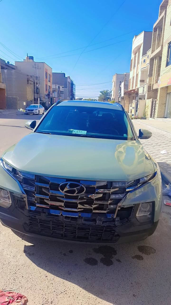 السلام عليكم شباب للبيع هيونداي_سانتا كروز 2022 (مواصفات HTRAC)وارد امريكي
معروفة مواصفات HTRAC

السياره   فحص موقت و جاهزه 

سعة المحرك : 2.5

 نظام الدفع : كلي HTRAC

ناقل الحركة : اوتوماتيك 8 سرعات

الوقود المستخدم : بنزين

حادث السياره : جاملغ يسره وطخه بل البنيد

حاله الايرباك : سليم بدون ايرباك

سعر السياره : 190$ و بيه مجال بسيط

#مواصفات

بصمة تشغيل عن بعد 

فتحة سقف

رادارات 

قيادة ذاتية

توقف ذاتي 

كشنات تدفه ‏                                              

كشنات كهرباء 

مري هيتر / رادار / كاميرا

دفع رباعي  نضام جبلي وثلجي وترابي اوتوهولد . 

ويل كروم 19 احلى شكل

ايوكس وبلوتوث و USB يعمل

مApple CarPlay / Android Auto

دخول ذكي نظام 

حاجب ليد

حماية بودي / 3 مكان خزن

نقطه عمياء

مراة تعتيم

اشاراة بالمراياة الجانبيه                                   

 فول تحكم ستيرن                                    

كير أوتو + عادي + شفرات ستيرن

اوتو بريك +بريك بصمة

شاشة كبيره

نضام قيادة + سبورت + نورمل + سمارت

مثبت سرعة

تحديد المسار 

دمامات صوت بالدشبول وبالصندوق 

رادار الخطوط البيضاء 

شحن اللاسلكي

‏شاشة إلكترونية

الخريطة

‏AUTO HOLD

مصابيح خلفية LED

للاتصال ***********
