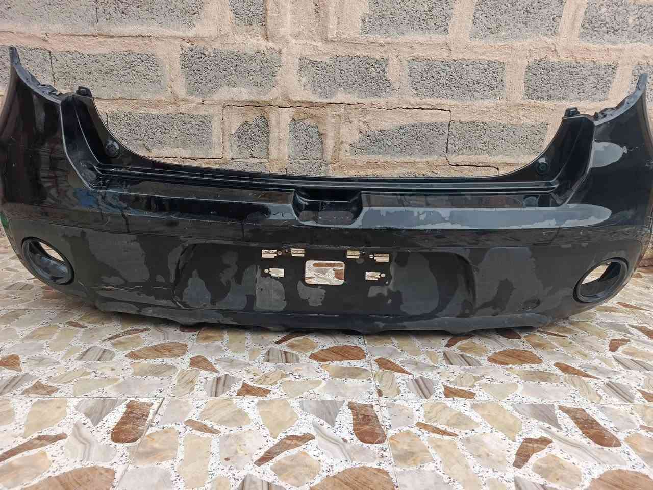 سلام عليكم اخوان يوجد بنيد ودعاميه خلفيه بيهن طخات يرادلهن تصليح الون اسود سعر البنيد 150والدعاميه 50الف المحتاجهن يتصل ***********
