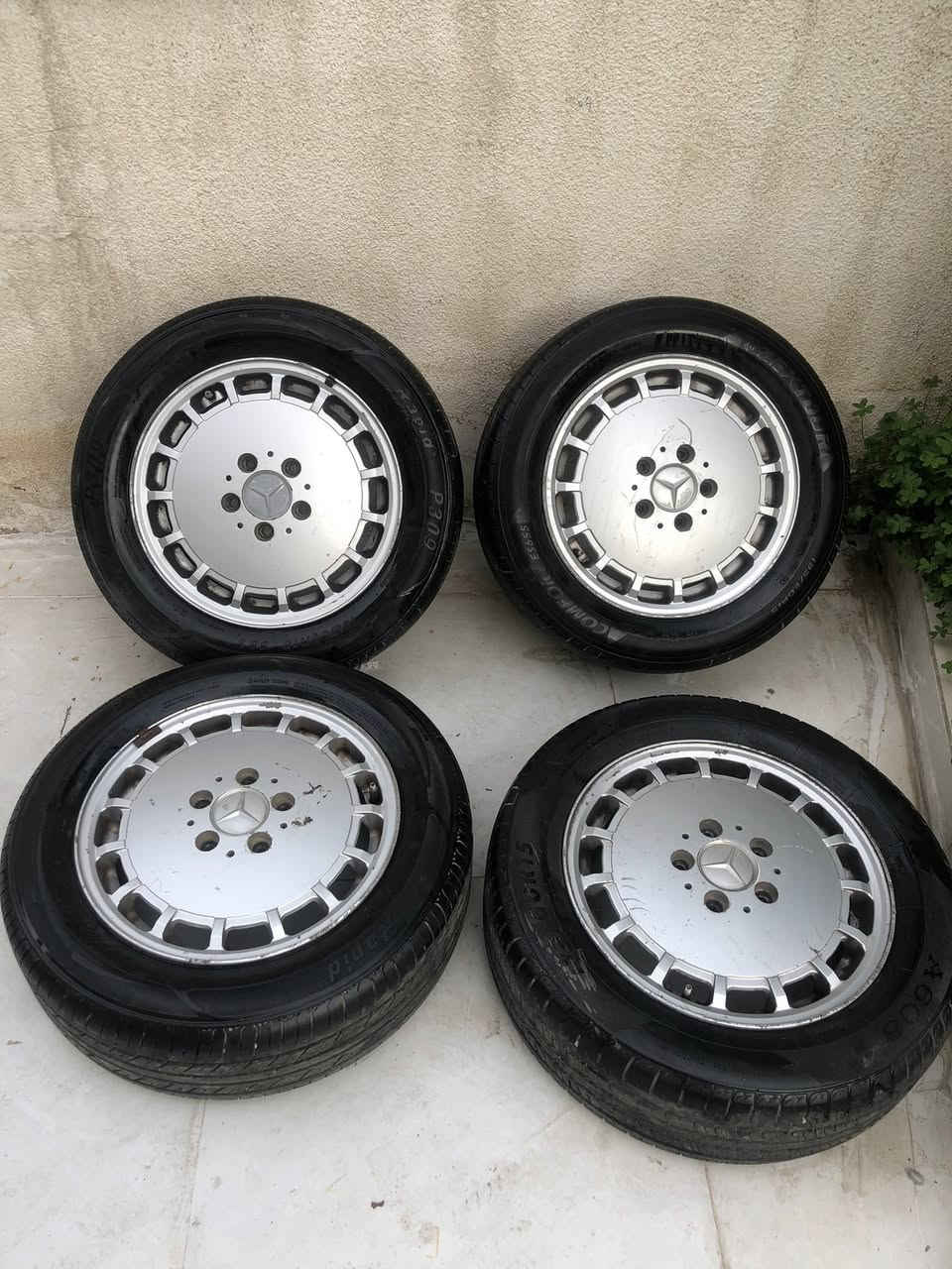 ويل تاخم حجم 15 بيلادى 190
سعر 125 دولار  مكان اربيل 
***********
