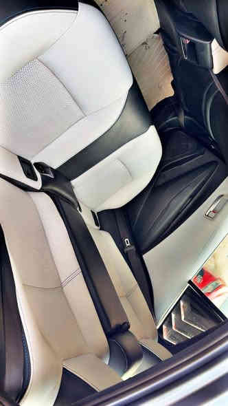 كورلا2023 فول مواصفات بدون صبغ رقم صلاح الدين دولي السعر 150 وبيها مجال للاتصال ***********
