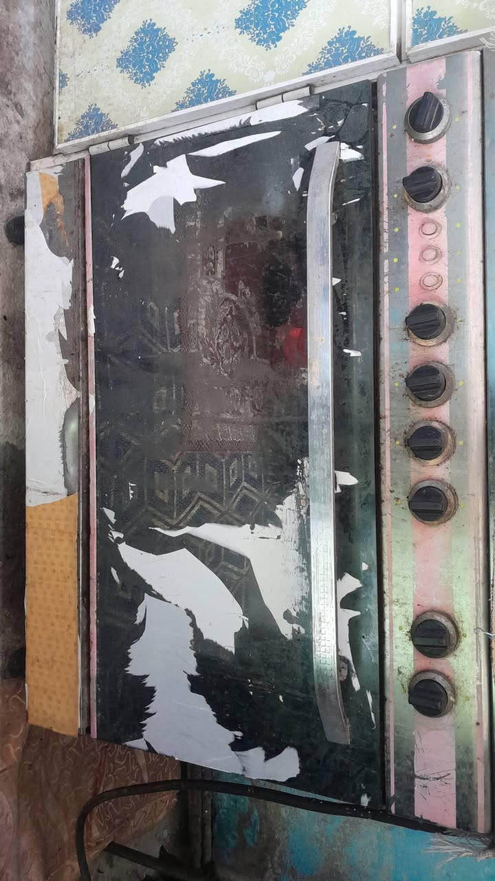 غراض للبيع
التخم 200 كلش نضيف وجديد
الغرفة 500جديده ماصارلها خمسة اشهر
الطباخ 50مابي شي حتى الفرن شغال
جرباية الطفل 55
الابلازمه 50بلا نت
السبلت 500  مشتغل موسم واحد
الاستفسار على هذا الرقم ***********
