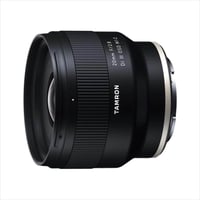 عندي عدستين للبيع للسوني فول فريم  الأولى عدسة 50mm فتحة العدسة 1.8 كل...