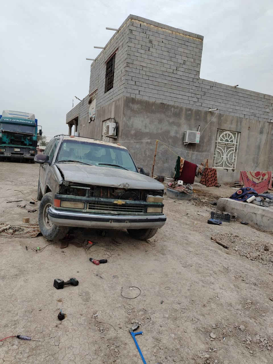 سلام عليكم ورحمة الله وبركاته مساء الخير خوان عنتي جمس موديل 1998 سيارا نضيفه حلوا محرك ٨ حجم ٥٠٠ كير حجم ١٠٠٠ رقم بغداد ألماني سياه من جوا كلها كهربيا سعر 20 بيها مجال الطيبين رقم الجوال ***********
