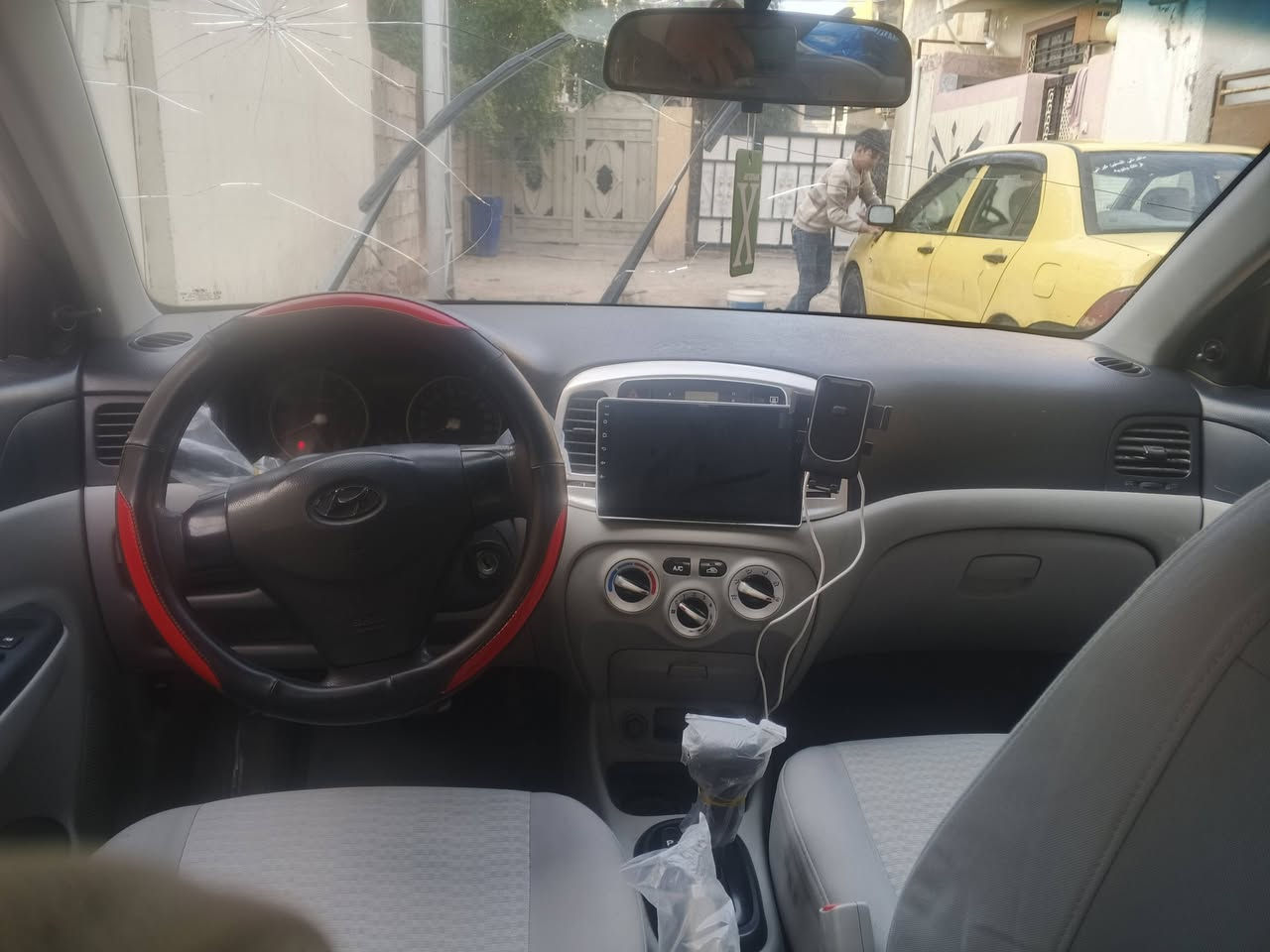 اسلام عليكم. اكسنت 2007السياره نضيفه مكينه جديده 1600بيهه بس خشم البنيد طخه.ومعمر عل بارد. ترايك وين. ما تريد. صدر  نص عمر رقم. انبار. خصوصي  مشروع وطني. العنوان بغداد الامين الثانيه  السعر 75 
رقم الهاتف ***********
