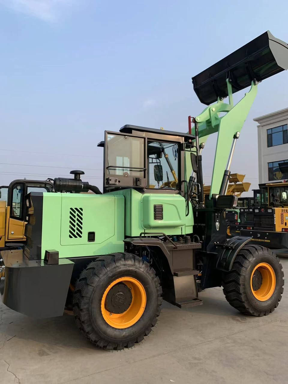 بسم الله الرحمن الرحيم
بمناسبة شهر رمضان المبارك  نجدد عروض شركة زمرد للخدمات اللوجستية والتسوق الأفضل جودة وسعر. عرض خاص على اللودر الاقتصادي الغني عن التعريف (968)بقدرة تزيد عن 100 حصان الجير أوتوماتيك  بسعر 8300$(الكمية محدودة ) طبعا السعر في أرض الصين  متوفر بعدة الوان  متوفر شحن الى كافة دول العالم للجادين التواصل واتس أب:+97451358098


**إذا كنت صاحب هذا الإعلان وتريد حذفه لأي سبب، رجاءا أرسل رسالة إلى الدعم الفني**