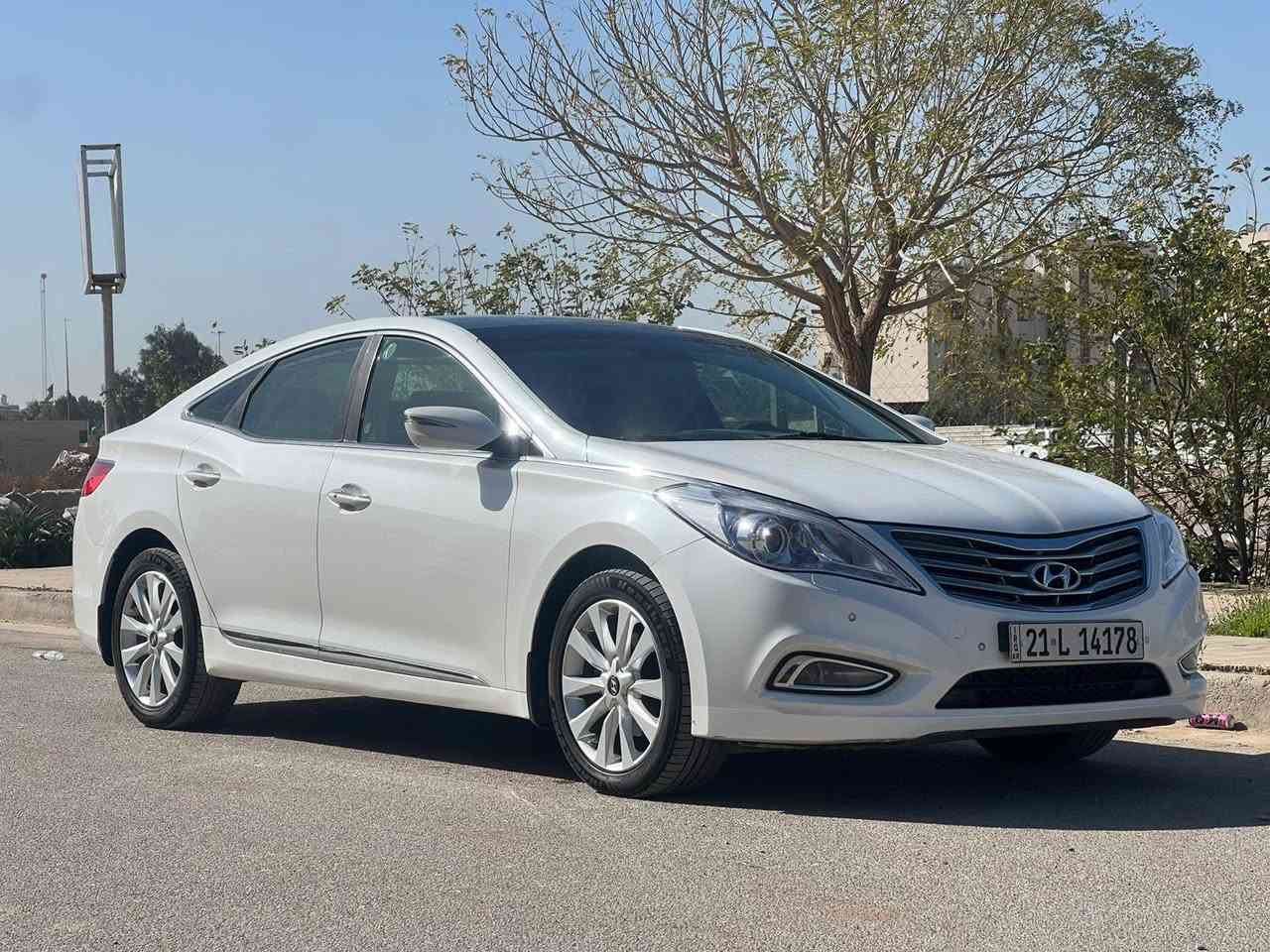 ازيرا ٢٠١٤ خليجي فول مواصفات
مكينه ٦ سلندر ماشيه ١٣٠ كم مكفوله 
جاهزة من كلشي،بدون اي نواقص 
السعر ١٣٥ مكان السيارة بغداد السيديه 
للإستفسار ***********
