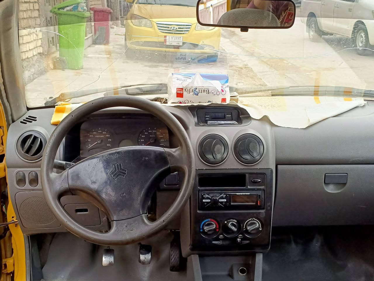 السلام عليكم سايبه 15.  كير نضيف المحرك بي تنقيص  عليها هيه 270  وغرامه 50 ذاتي عليه اني اسددهم رايدها 30.    ***********
