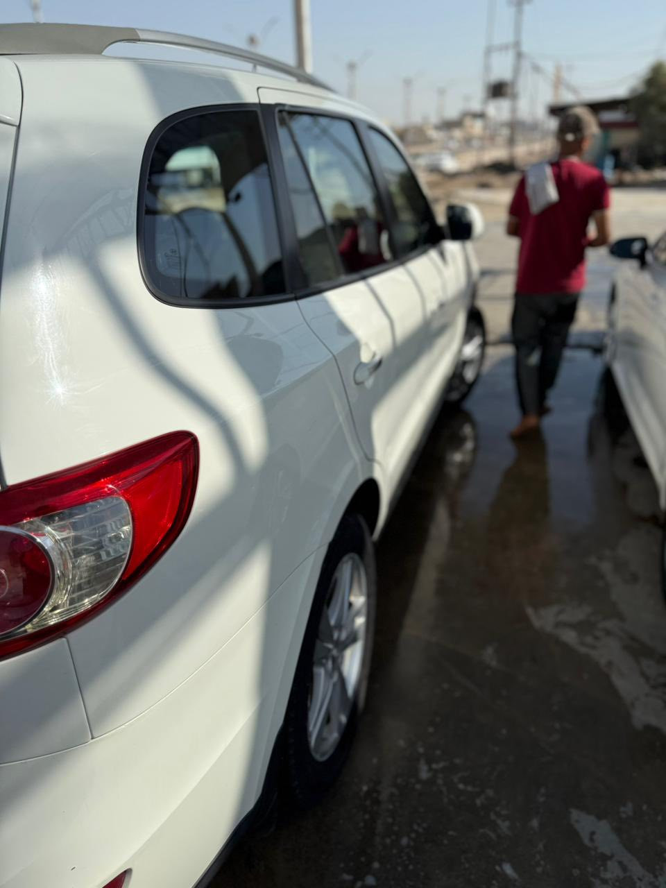 السلام عليكم
( هونداي سنتافي 2012 ابيض خليجي ) 
سياره رقم نجف 🔺

سياره فول موصفات 1/1 ( فتحه - 3قطع تبريد - 6 سلندر - ….) 
سياره باسمي - بيها 3 قطع بارد 

سعر 160 وبيها مجال ان شاءالله 
مكان سياره ديوانيه 
***********

مكلف بالنشر الاتصال على صاحب سياره
