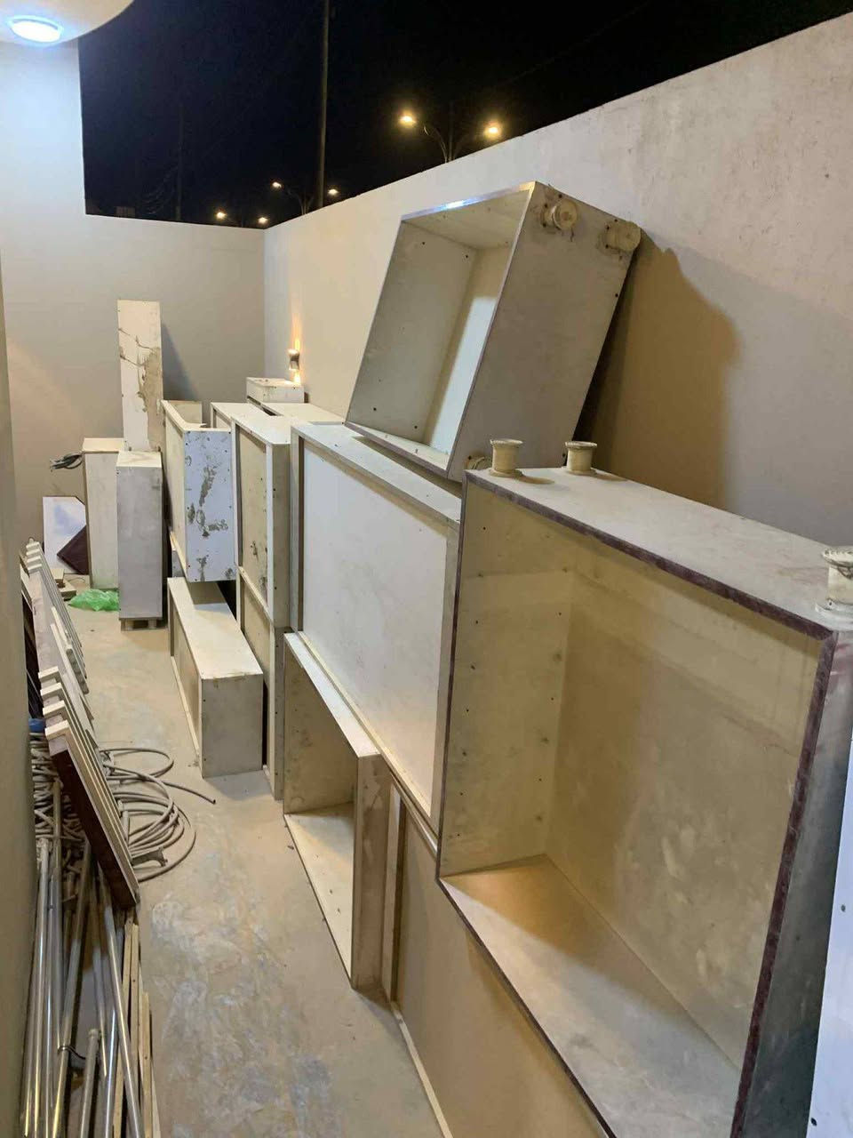 للبيع
***********
