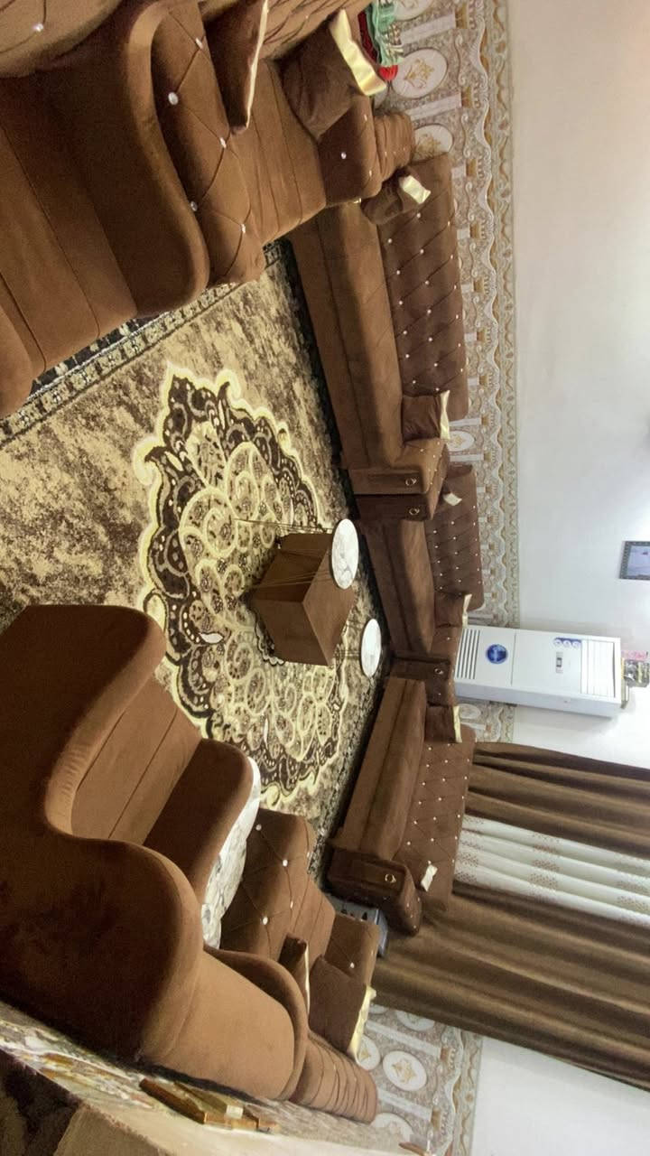 السلام عليكم تخم ونصف للبيع مستخدم قليل اخو الجديد مكان بغداد ابو غريب للاستفسار الاتصال *********** السعر 550 وبي مجال
