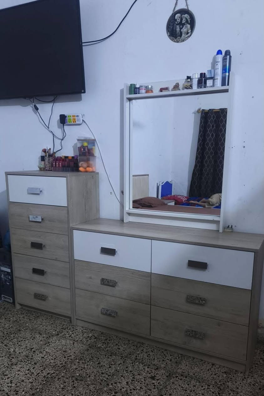 غرفة نوم تركي 6 قطع و 6 بوب ب500
الضرر بس قفل واحد مال باب


**إذا كنت صاحب هذا الإعلان وتريد حذفه لأي سبب، رجاءا أرسل رسالة إلى الدعم الفني**
