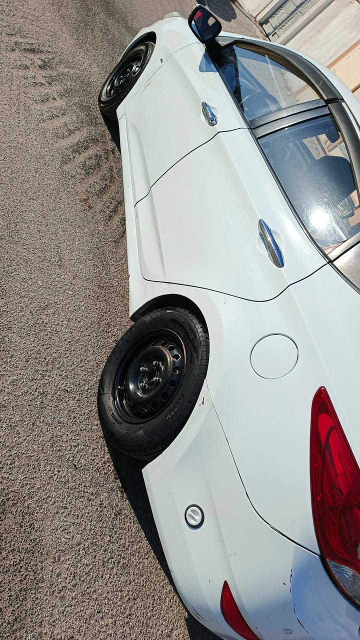 اكسنت 13 
مكينه 1600
بيه باب السايق صبغ
بمنظومة غاز تبريد شغال 
مكينه وكير مكفولات 
80$


**إذا كنت صاحب هذا الإعلان وتريد حذفه لأي سبب، رجاءا أرسل رسالة إلى الدعم الفني**