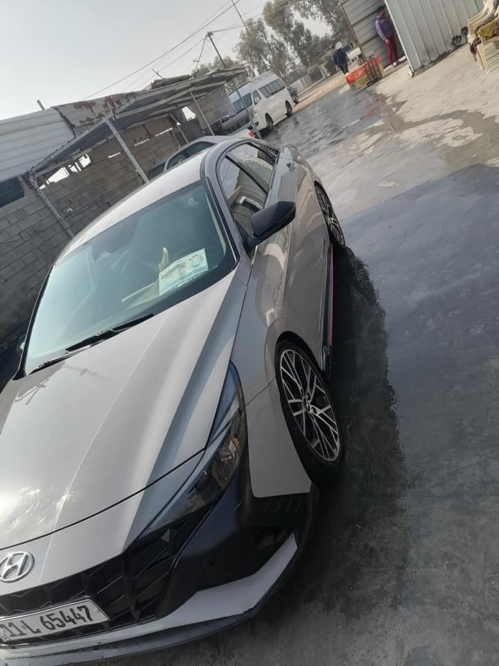 السلام عليكم هونداي النترا موديل ٢٢ رقم بغداد مشروع وطني سنوية ل ٢٨ سياره جديده فول عده الفتحه سياره كير محرك حداديه تبريد تخم تاير جديد ساره بيهه صبغ جاملغ خلفي وقبق جنطه وبيهه بابين كلير سياره جديده وجاهزه من كلشي السعر ١٣٥ وبيهه مجال مكاني بابل مسيب رقمي ***********
