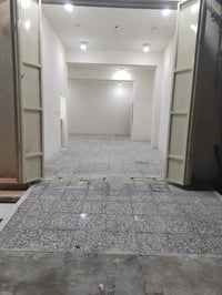 محل للإيجار • ٩٠م • الاسواق المركزيه