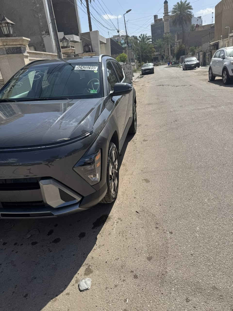 هونداي كونا موديل 2025 وارد امريكي بدون لوحات للبيع السيارة جديدة بمعنى الكلمة حادثها بنيد ودعامية مبدلات نفس اللون بدون شواصي بدون دواخل بدون ايرباك راديترات بلادية مالتها السيارة بدون صبغ ماشية 12 الف ميل لون مميز داخل ابيض مواصفات SEL 
كرسي كهرباء 
مودات قيادة
اوتو هولد
فور ويل
تبريد قطعتين
شحن فول تايبسي 
هندبريك بصمة
تشغيل عن بعد
فول تحكم ستيرن
كار بلاي اوتو
رادارجانب
رادار امامي
رادار خلفي
تحذير رجاج ستيرن
او بعد بيها مواصفات اخرى 
تترقم بغداد و جميع المحافظات ما عدا الاقليم 
السعر المطلوب 170$
مكاني بغداد الاعظمية   *********** موجود واتساب 
     KM8HBCAB6SU270663 هذا رقم الشاصي لليحب يتأكد
