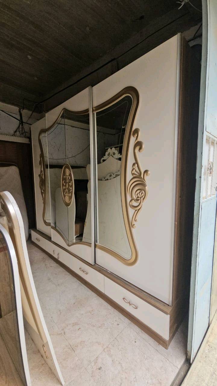 غرفه نوم اخو الجديد ما بيها عيب ٨ قطعه سعر ٧٠٠ شراي تعال خاص عنوان مصلى