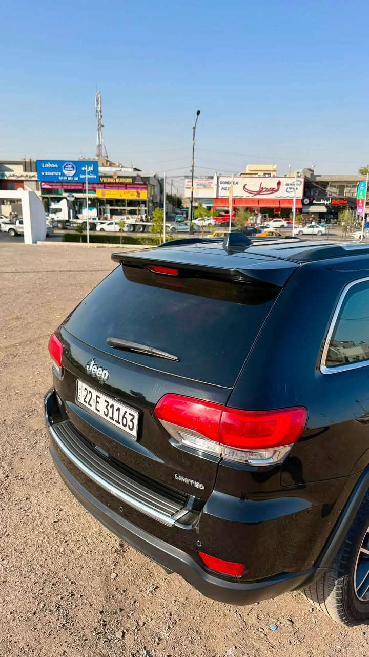 تحيه طيبه اصدقائي 
Jeep Grand Cherokee 2018 Limited Plus
السياره ترهم نقد وترهم اقساط مقدمه قويه 
جيب لمتد بلص
سياره جديده وبل نسبه لموديلها قليل بقه سياره بهل نظافه 
موصفات 1/1 للاخير 
كشنات جلد تبريد تدفئه كهرب خزن 
ستيرن كهرب 
شاشه كبيره 
شفتات ستيرن  
فول تحكمات ستيرن
حساسات خلفي 
بانوراما 
وبعد بيها كومه موصفات 
سياره حلوه وجاهزه على 24 حبه بدون دينار مصرف 
بدون حادث السياره وارد امريكي كلين تايتل 
شخط بل جاملغ الامامي بل عراق  وعلى كدو صبغ فقط فقط 
سته سلندر السياره 3.600 مكينه الاستندر 
سياره بشرط بدون ايرباك بدون داخل بدون حادث بدون كلشي بجم كبس خلفي كبس 
طخم امامي خلفي طخم تاير كلشي جديد بشرط 
مكينه كير تبريدد كهربائيات بشرط 
عارضها ب 235 وبيها مجال جدا بسيط 
للتواصل ***********
