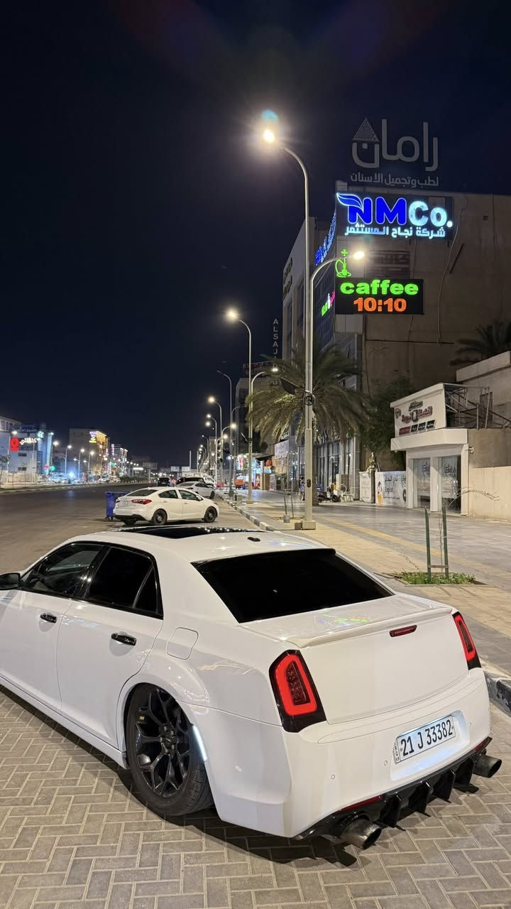 كرايسلر اوباما   — Chrysler Obama
‏‎‏‎وارد خليجي 

‏‎‏‎الموديل           — 2020 

فئة                  — 300s 

حجم المكينه   — 5700/ V8

‏‎‏‎اللون               — ابيض    

الملاحظات 

‏‎‏‎المسافه المقطوعه —87000mi

تخم تاير جديد

صدر امامي خلفي جديد 

ادامه كامله 

‏‎‏‎المواصفات 

-بانورما 

‏‎‏‎- بصمة تشغيل 

‏‎‏‎- بصمة أبواب 

‏‎‏‎-تشغيل عن بعد 

‏‎‏‎-ترحيب عند الاقتراب 

‏‎‏‎-كشنات جلد 

-كشنات تدفئة تبريد الامامي خلفي تدفئة

- گير ماوس 

-حساس امامي خلفي 

‏‎-تدفئة ستيرن

‏‎‏‎- ستيرن بحركه كهربائيه 

- ليد نهاري 

‏‎‏‎-كراسي  بحركة كهربائيه 

-دوسة البريك و البانزين متحركة كهربائياً 

‏‎‏‎-تحكم ستيرن جهتين 

‏‎‏‎-تثبيت سرعه 

-الكلاصات تدفئة تبريد 

‏‎‏‎-مانع انزلاق 

‏‎‏‎-كامره خلفيه

-بردة خلفية
‏‎‏‎
-الضوء متحرك مع الستيرن

باقي المواصفات المعروفه 

الاضافات

- دعامية STR 

-كزوز بوابات 

-وسطيات هلكات 

-جوبلس متحرك s3

-لهب (نار) 

-برمجة عبود عبقرينو 

الضرر  (موضح بلفديو )

للاستفسار 
*********** 

مكان السيارة (البصرة الجزائر)

