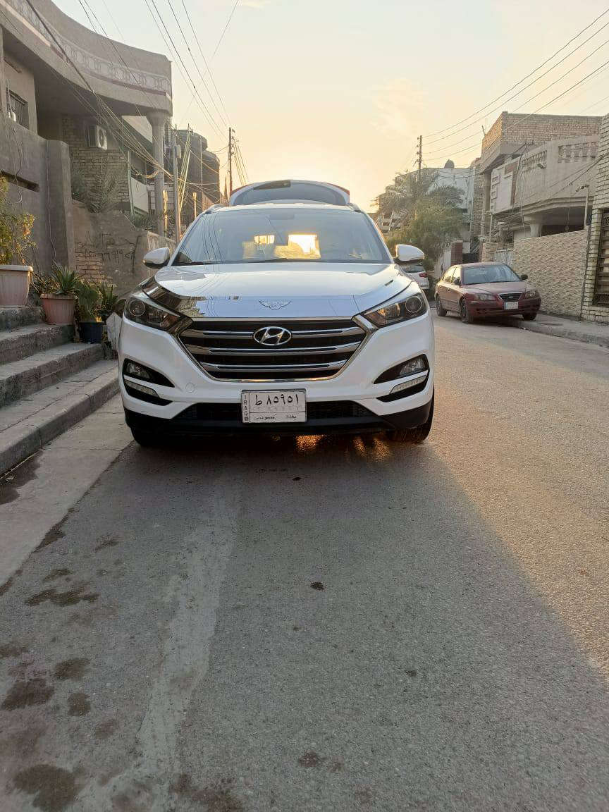 السلام عليكم للبيع توسان موديل 2018خليجي القاصد سياره على ايدي سياره حاليا ماشيه 82 كيلو سياره خير من الله صدر كامل امامي خلفي مع المشط مبدله صار اسبوع  سياره حلوة بالتوفيق الي اصير من نصيبه مابيه نقص الحمدلله وين مايعجبك اطلع بيه  السعر 188 وبيه مجال للطيبين للعلم ماخذه ب230 بوقته اكيد كلشي بوقته   الي يشوفه غاليه  انشاء الله يحصل  احسن   *********** تحياتي للجميع// ملاحظه بسيطه اني اخذته مكفوله بس  الباب الي وره سايق  واحد يكولي بي صبغ  شركه مو  صبغ تجاري واحد يكول لا اني ابيع بيه صبغ باب  قطعه فقط  حتى دعاميات مابين صبغ علمود لايصير مخاجل
