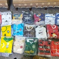 عدد القطع 202 وسعر 3.500 وبيهه مجال حك الجيه للتواصل واتساب 0771304482...