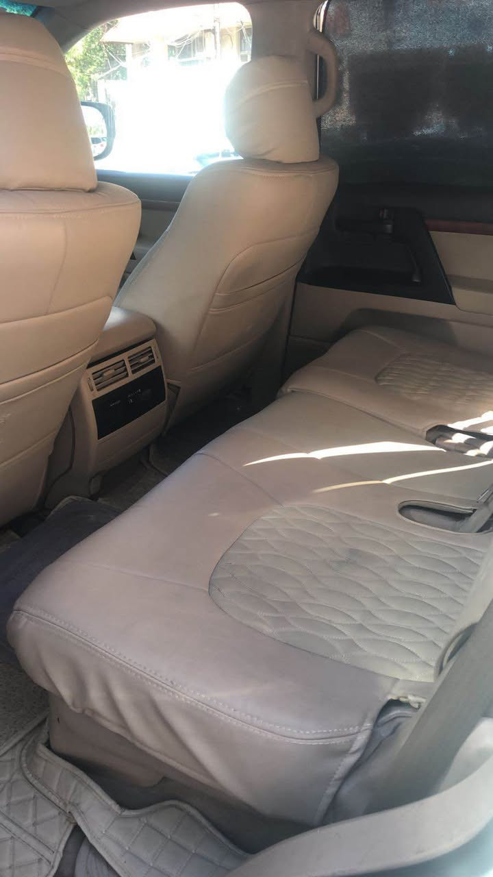 السلام عليكم
لاندكروز ٢٠١٢ ماشيه ٢٠٠ بيع او مراوس بيه صبغ بداية القمارة فقط صفحتين صبغ بسبب الشريط بدون اي حادث شرط بدون دواخل مكينه ٨ سلندر  حدادية جديدة كير مكينه مكفولات السعر ٢٩ بيه مجال للاستفسار *********** بغداد, العراق
