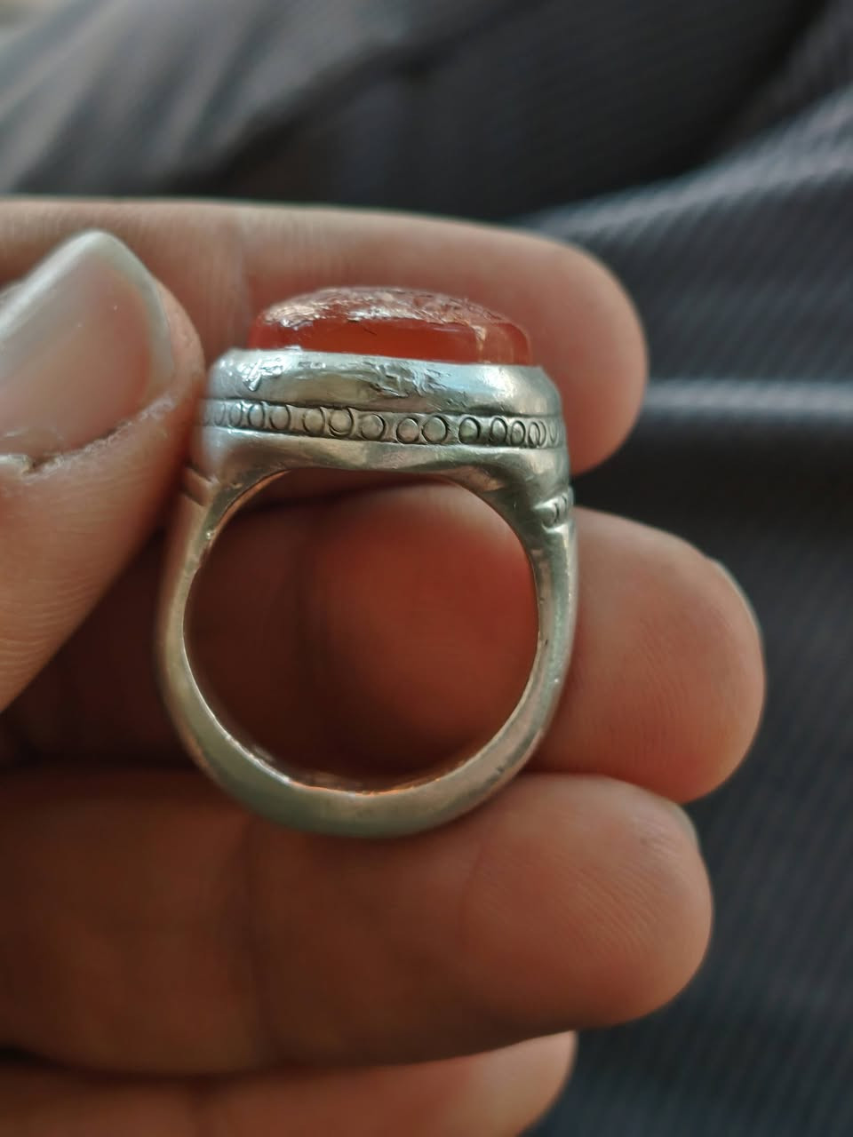 خاتم يماني صياغه البحرين
السعر ١٠٠ مع توصيل
قياس ٢٢
وزن ثقيل


**إذا كنت صاحب هذا الإعلان وتريد حذفه لأي سبب، رجاءا أرسل رسالة إلى الدعم الفني**