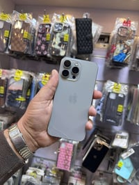 آيفون ١٥ برو ماكس • ٢٥٦ • بطارية ٨٥٪