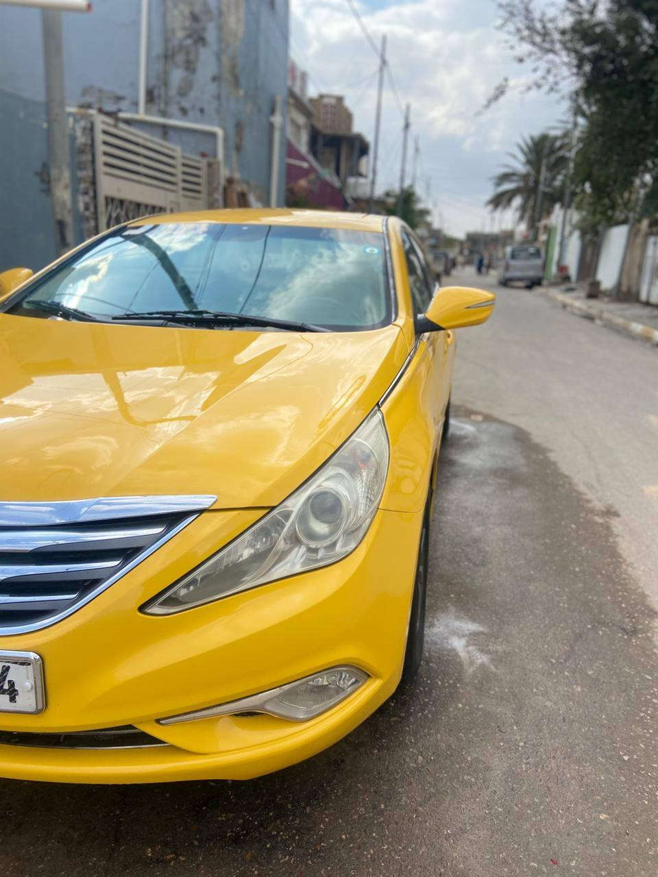 السلام عليكم سوناتا للبيع موديل 2014 رقم بغداد أنكليزي هزه جديده خط وبحث ومصفره هئيه وغرامات
السياره خليجي محرك 2400
جاهزه حداديه تخم تاير باتري
تبريد منضومه جديده
حادث السيارة فقط بنيد مبدل السياره جاهز من كل شي مكانهه ديوانيه مركز المدينه سعرهه 118 ورقه وبيهه مجال وترهم مراوس أوبتما أو سوناتا خليجي أو  وراد كوري لل أستفسار أكثر ألاتصال على الأرقام
***********
***********
