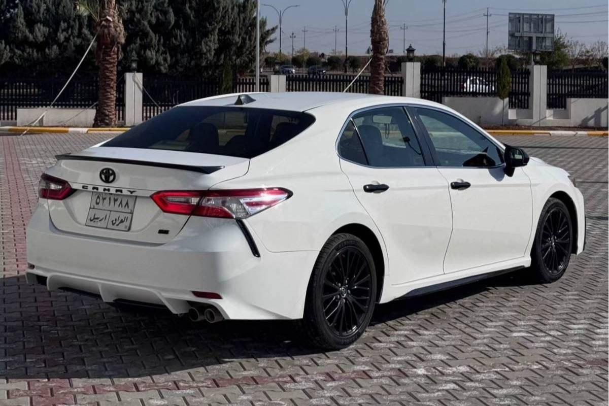 تۆیۆتا کامری se 2018
 سەیارەکە پینج پارجەی هەیە
 جەمەپەجی خفیف پشتەوەی هەیە 
سەیارە هەتا بری جوانە
 بی مسروفە بی ئیرباگە
 پیشی کەپسە

سعر : لە کۆمێنت داوای بکە ڕاستەوخۆ بۆت دێت 🤖 

گێر و مەکینەی بەشەرت 
هیچ کێشەیەکی تێدا نییە 
 ناو نیشان هەولیر بحرکە 

ژمارەی خاوەنەکەی 
***********
