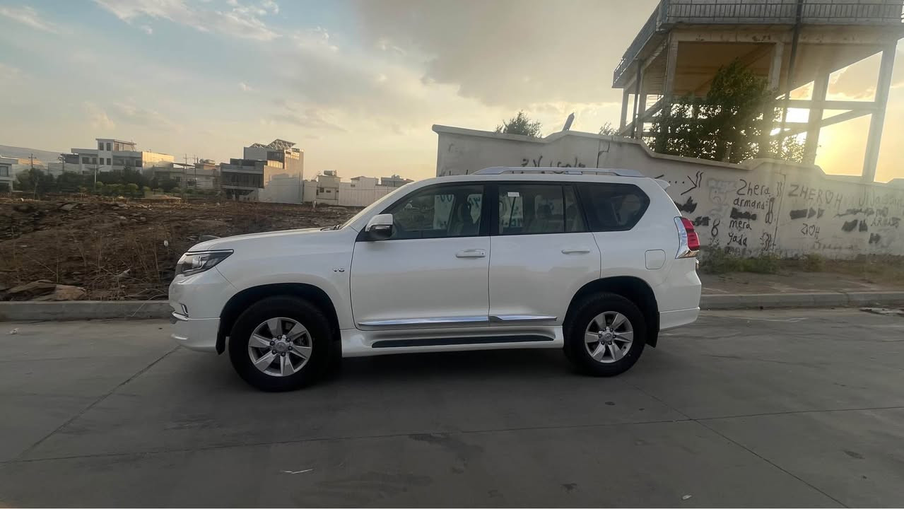 سلام عليكم تويوتا برادو موديل 2022 txlماشيه 61 الف حقيقي موصفات السياره كامره خلفيه حساس خلفي ثلاجه سلايت شاشه جبيره باقي الموصفات معرفه سياره مكفوله كفاله عامه مكان السياره سليمانيه للتوصل على هاذه الرقم *********** السليمانية, العراق
