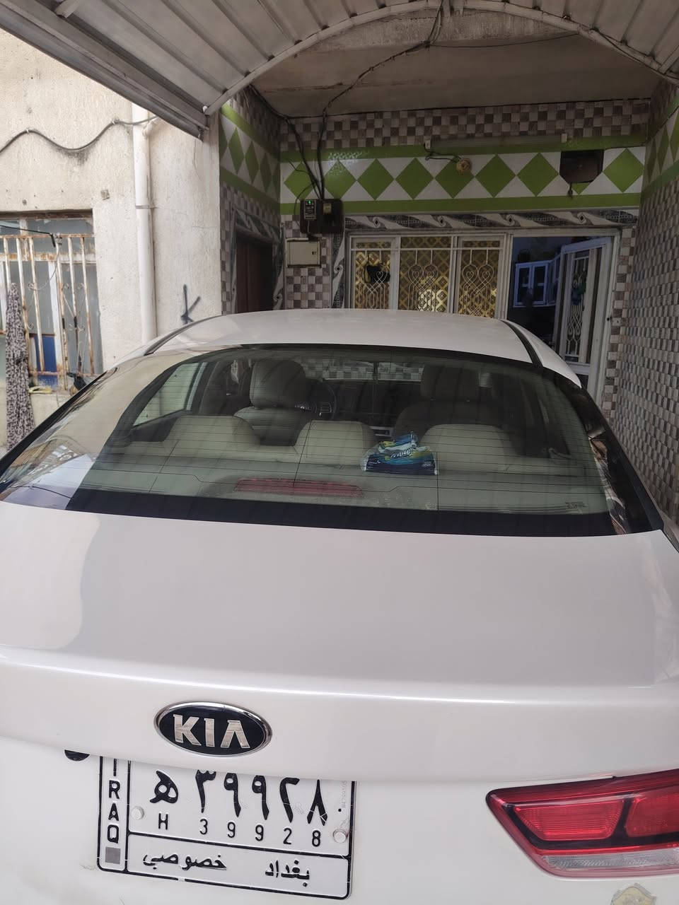 سلام عليكم اوبتيما خليجي مديل 2018 رقم بغداد بسمي سياره بس بنيد مرشوش سعر على رقم ***********
