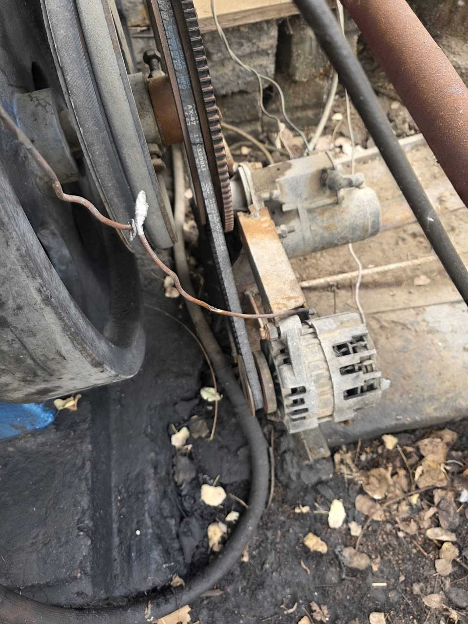 للبيع مولد ابو16 كامل ملحقات سلف دينما باتري جهاز اطفاء ذاتي السعر 2 مليون قفل عنوان الشوملي 12كيفي ***********
