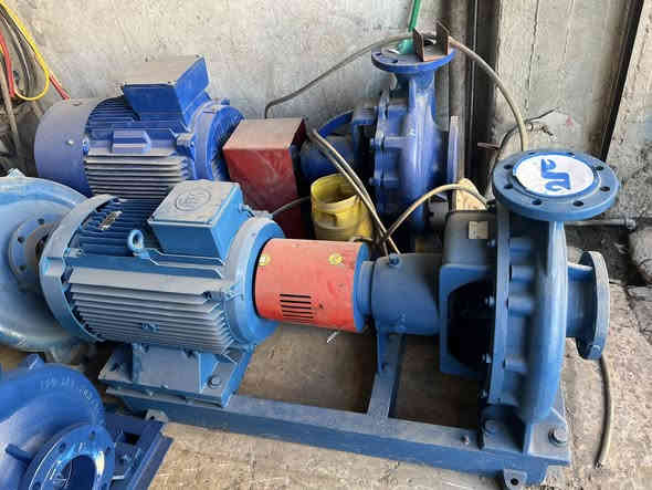 للبيع مأطور كهربائي 50 احصان تركي معه مضخه ماء 5X4 تركي ستندر مستعمل هيت 60 ضغط عالي السعر 14ورقه وبي مجال العنوان سامراء رقم هاتف ***********
