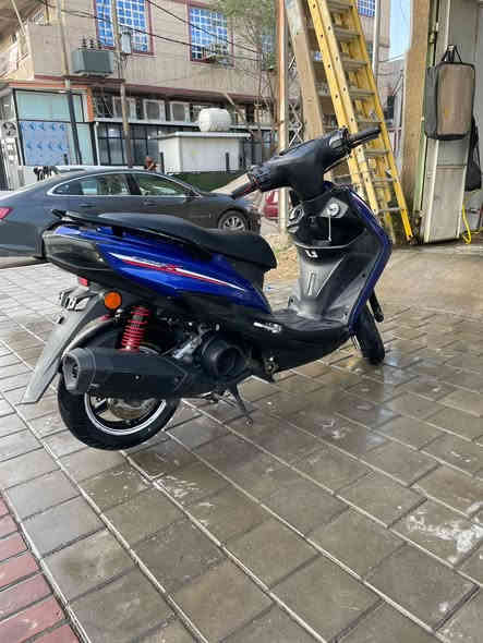 السلام عليكم 
سكنس شمعة خمسينية موديل 18 ماشية ٤٢ الف 
الدراجة بحالة الوكالة جديدة ومكفولة كفالة عامة كفر ومكينة 
مثل مموضح بل صور الدراجة خير من الله جديدة
المكان الشعب الشراي يتصل ‭٠٧٧١ ٤٦٢ ٣٠٨٥‬ ما اجاوب خاص
اليدور نطايح خل يعبر المنشور 👍🏻
