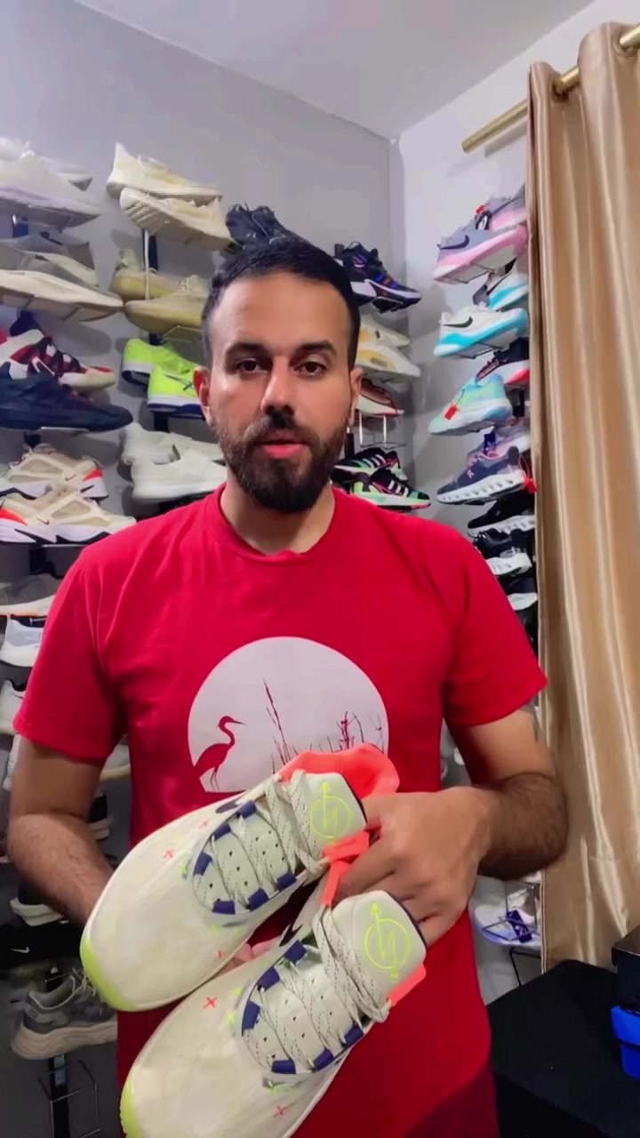 حذاء نايك اصلي
حجز واتساب ***********
#nike #احذية_رياضية #basketball #reels #احذية
