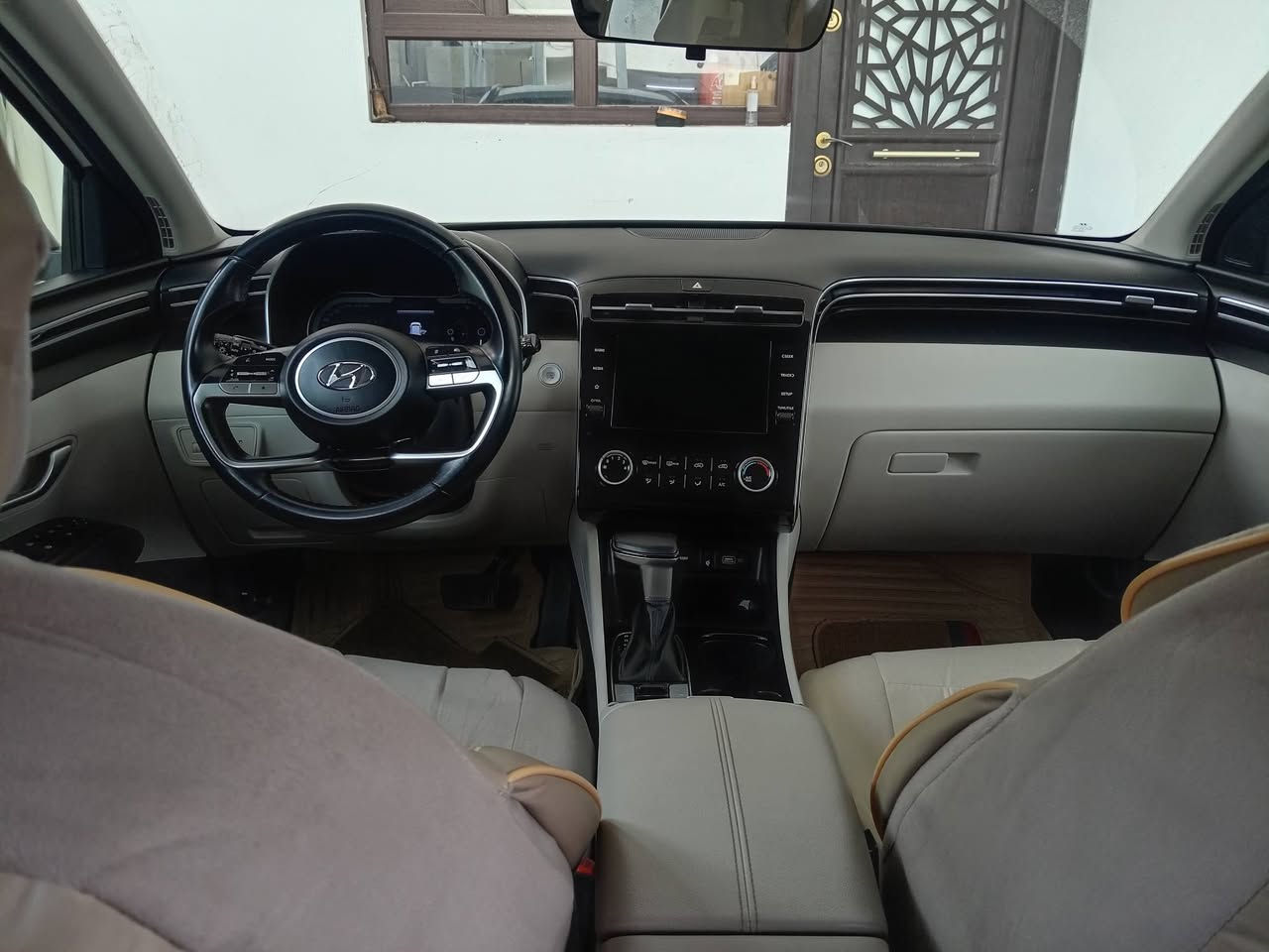 مرحبا. للبيع توسان خليجي ٢.٢٣ مكفولة رقم أربيل دولي شرط وكالة او تحويل. ماشية ٦١ الف كم. السعر ٢١٢ $ وبيها مجال قليل. شكرا
للاتصال ***********
