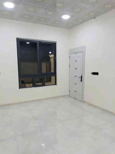 #دار_زراعي_للبيع 100 متر(حي العسكري خلف اسواق البركه)بلبدايه فول مواصفات صفر ما مسكون. مي كهرباء فول 
(واجهة فلين ملكي+بوب وشبابيك المنيوم وpvc وخشب درجه اولى)
(غرفه نوم ومطبخ وصحيات داخليه وخارجيه مغاسل داخليه وخارجيه واستقبال وكراج)
السعر(42) مليون مع المجال.
للاستفسار ***********
