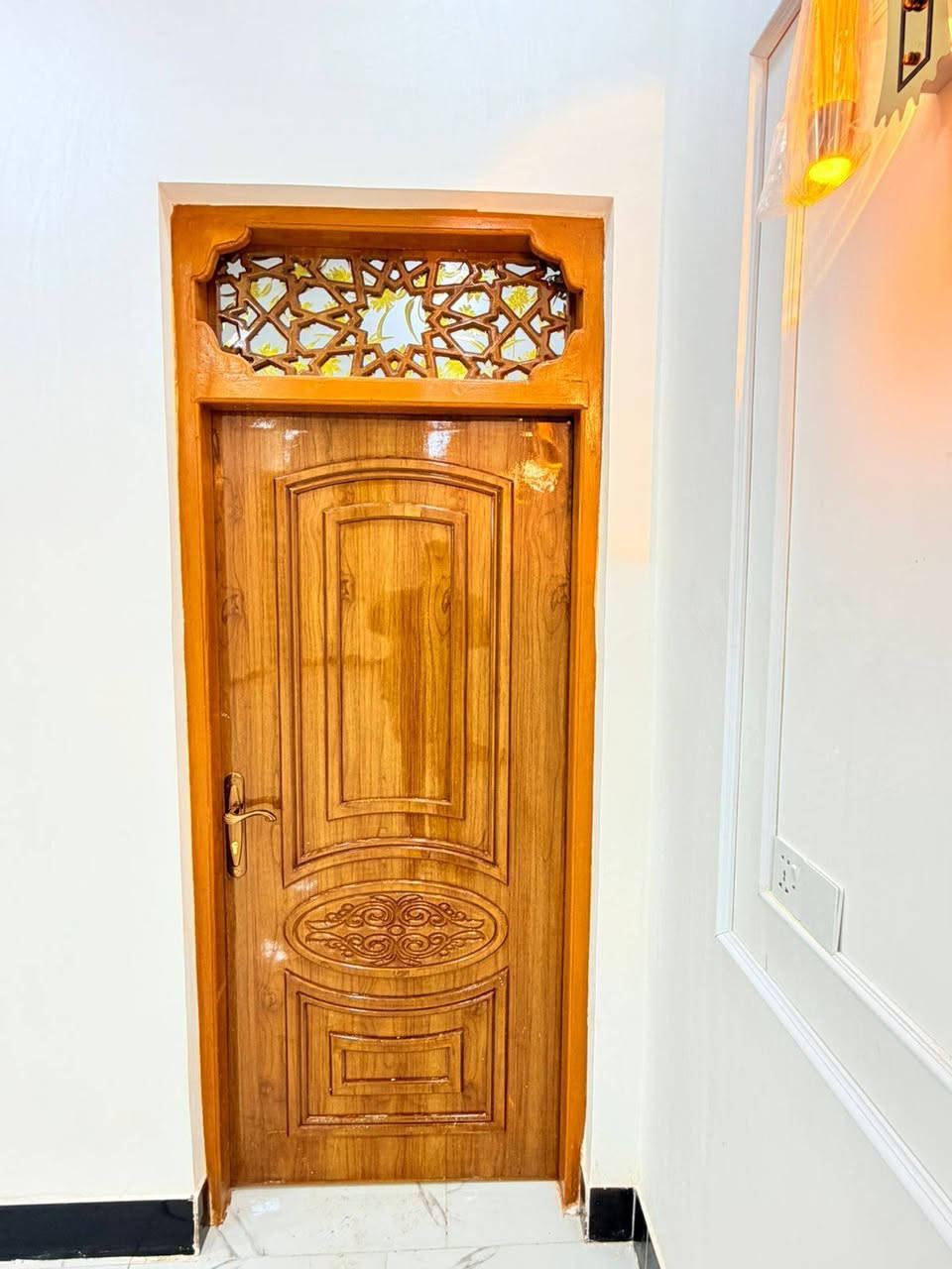 سلام عليكم دار للبيع مساحه 100متر
حي ميسان قرب سكله الكرعاوي موقع فول بناء طابوك صب فوك 
وجوه تفصيل اكثر وتساب ***********
