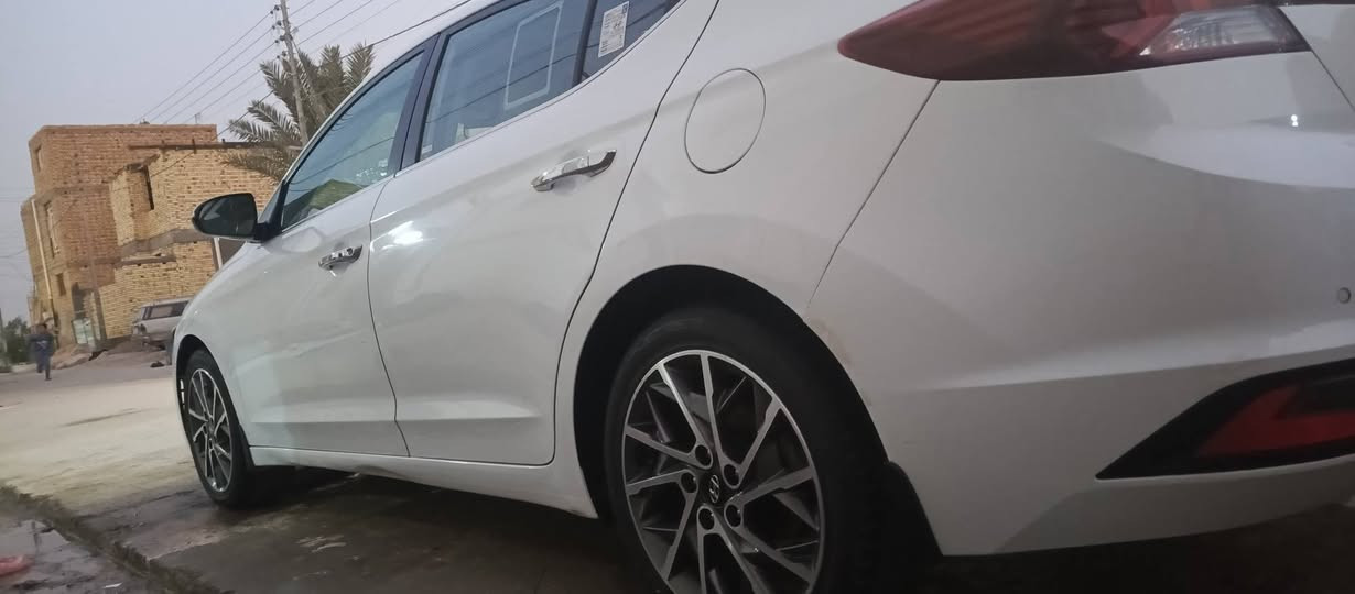 انترى 20 خليجي كفاله عامه 
رقم بغداد 
مكينه 2000 
كير AT 
تبريد حداديه 
دواخل تدفئه 
فتحه بالقماره 
دخول ذكي 
بصمة تشغيل 
مرايات شفط 
ماشيه 129 قابل للزيادة 
بشهر ال6تصير حره 
راعيه يمي بناصريه 
استقطاع يدوي اخر وصل انطيكياه  
السعر 160 والي شراي يتصل وبخدمته 
***********
