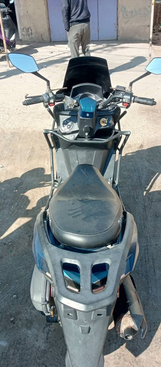 سلام عليكم دراجه سكنس سترونك مامفتوحه مكفوله السعر 650 مكاني بلقاسم ***********
