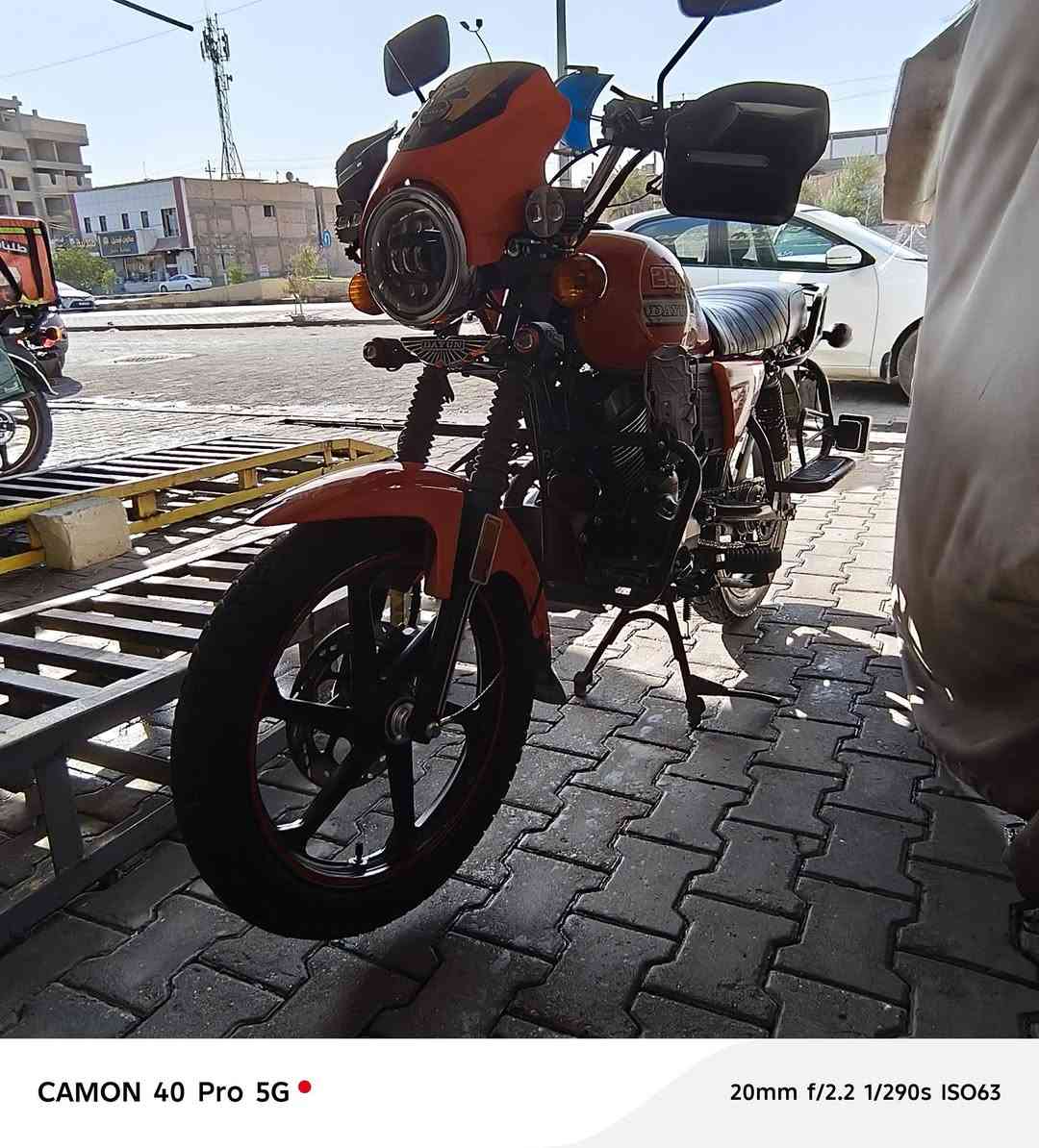 سلام عليكم 🙋🤍.
دراجة نوعد دايون 24 
دراجة خير من الله تجي وتشوف بعينك
مكينة ناعمة سبانة ما لايحة المكينة دراجة رقم اربيل وكيل علي عنجور نضافة 95% الله شاهد كل غراضه بلادي مو تلزيك ويدي بيه 
السعر مليونين وبيه مجال للشراي❤️
مازنجر ما متواجد واتساب موجود طول الوقت 
***********
