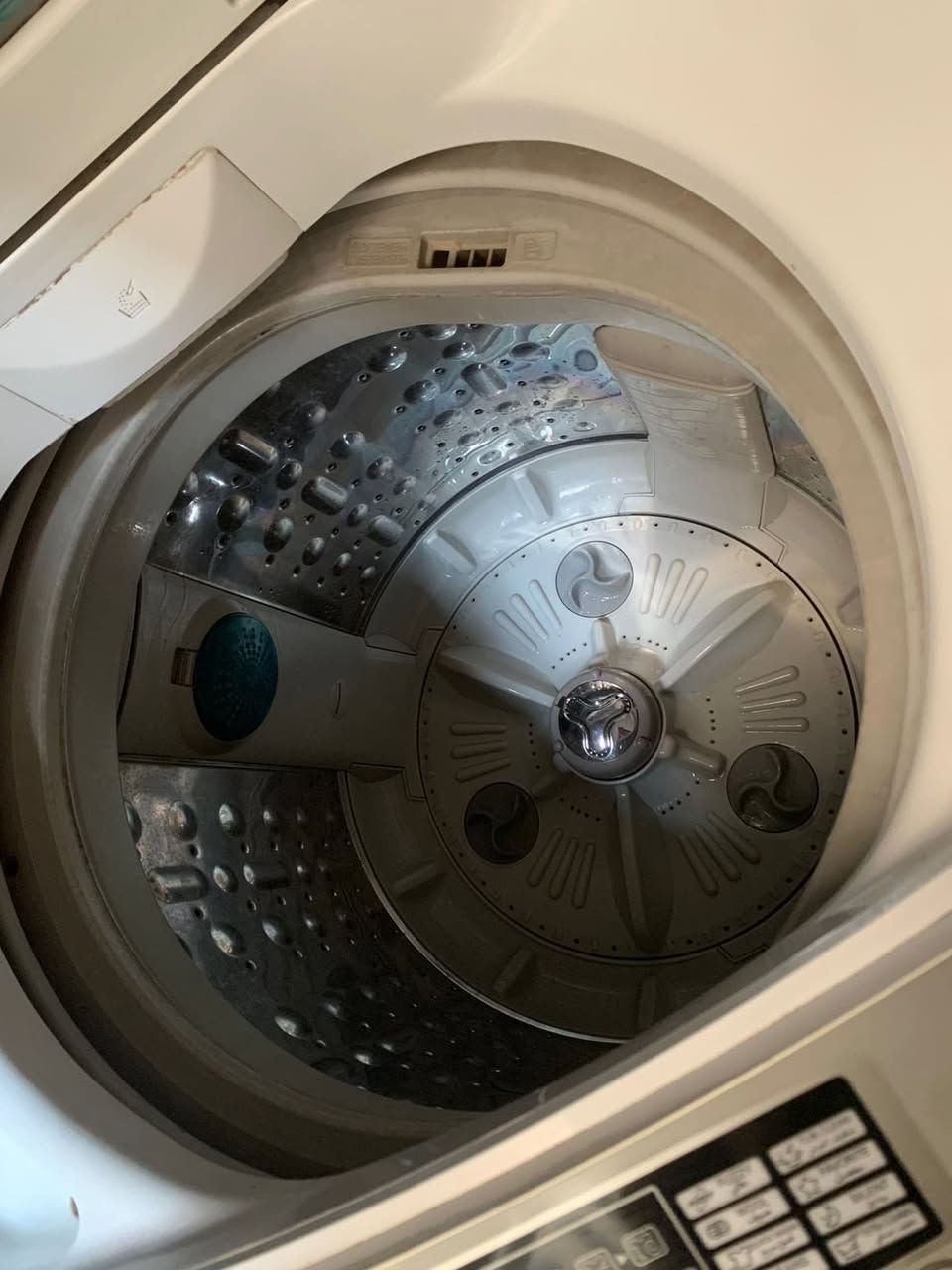 غساله اوتامتيك للبيع ب١٠٠ وبيها مجال المكان الشعب الحجم ١٣ كيلو


**إذا كنت صاحب هذا الإعلان وتريد حذفه لأي سبب، رجاءا أرسل رسالة إلى الدعم الفني**