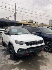 كومباس ترايلهاوك • ٢٠٢٣ • دبل اكسل